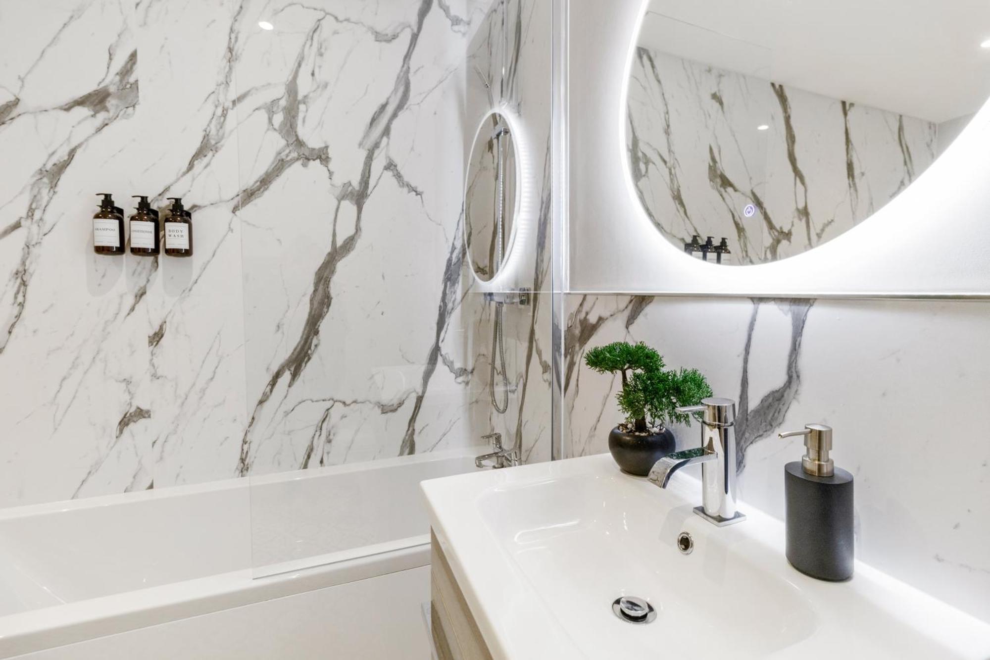Whiskawaystays - Victoria House - Apartment 4 Вустер Екстер'єр фото