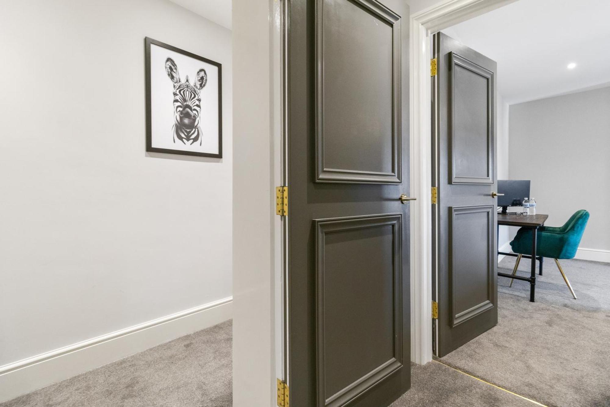 Whiskawaystays - Victoria House - Apartment 4 Вустер Екстер'єр фото